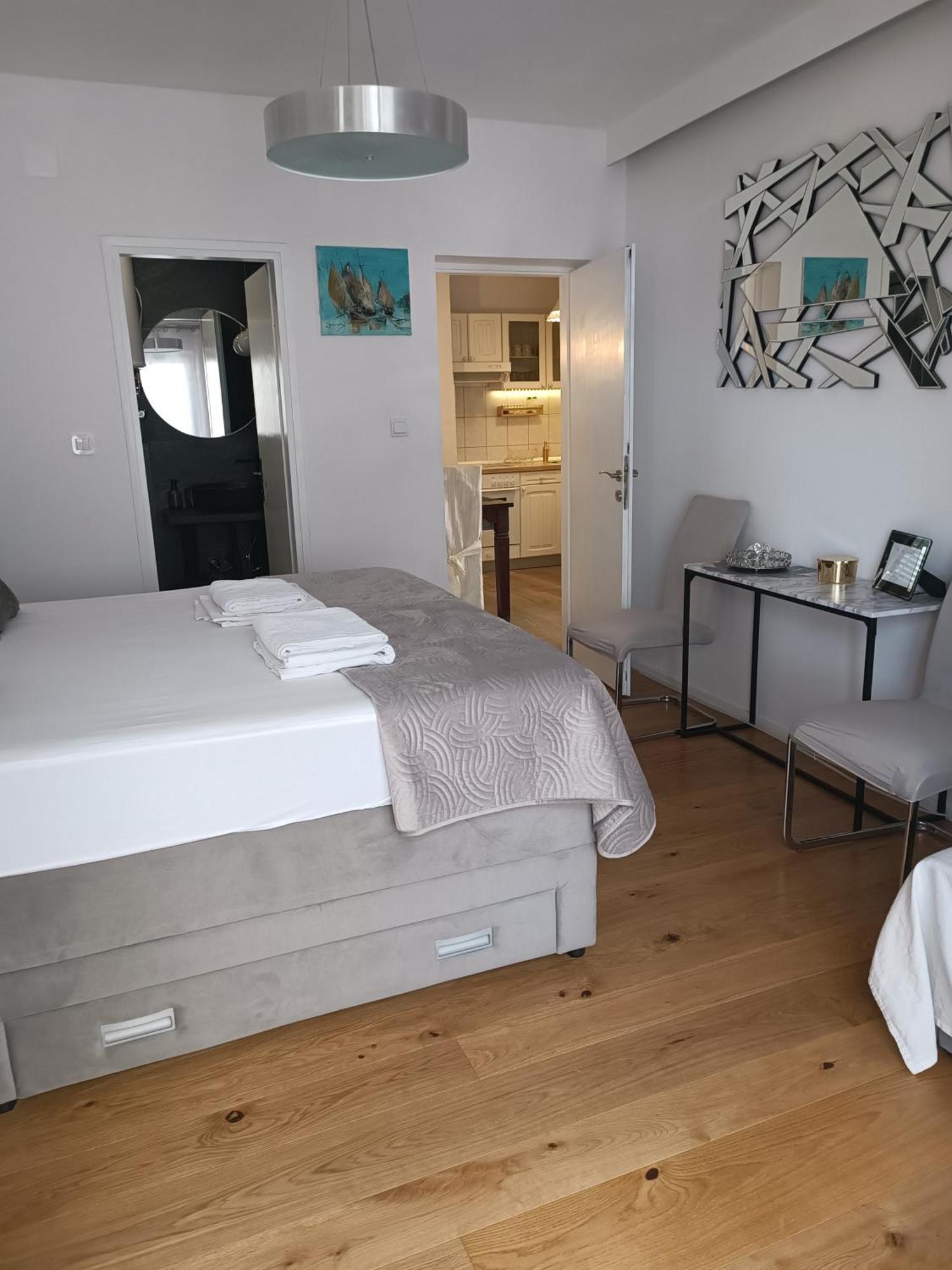 Apartment Golden Sunrise - 4 Ul.Petra Svacica11 Baška Voda Εξωτερικό φωτογραφία